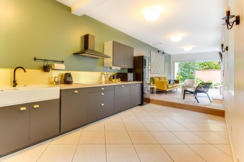 La Ruche - Maison 7 Chambres Et 7 Salles De Bain ฟงแตนโบล ภายนอก รูปภาพ