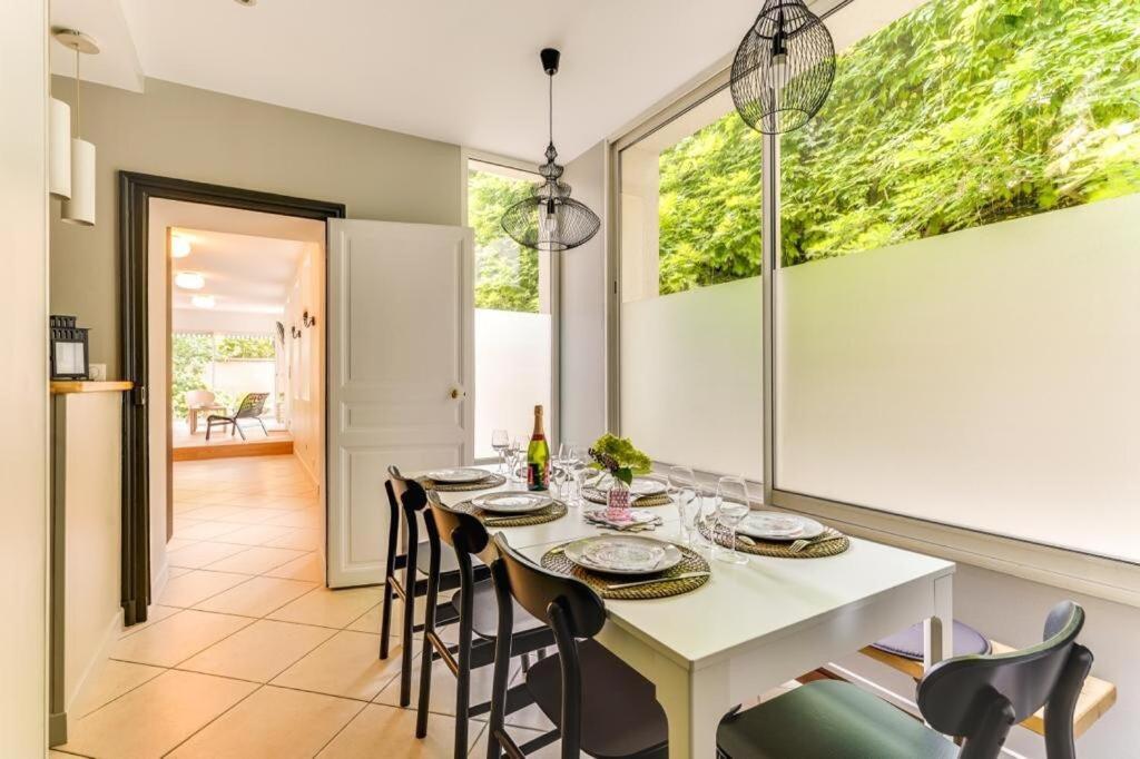 La Ruche - Maison 7 Chambres Et 7 Salles De Bain ฟงแตนโบล ภายนอก รูปภาพ