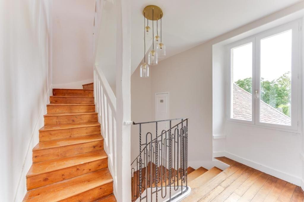 La Ruche - Maison 7 Chambres Et 7 Salles De Bain ฟงแตนโบล ภายนอก รูปภาพ