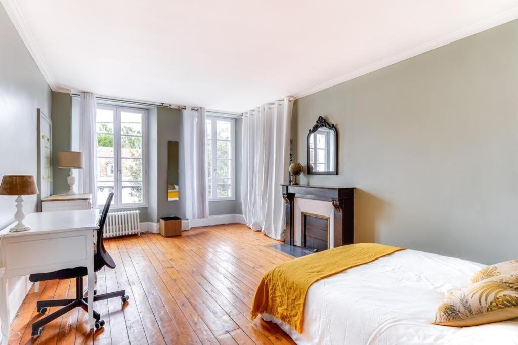 La Ruche - Maison 7 Chambres Et 7 Salles De Bain ฟงแตนโบล ภายนอก รูปภาพ