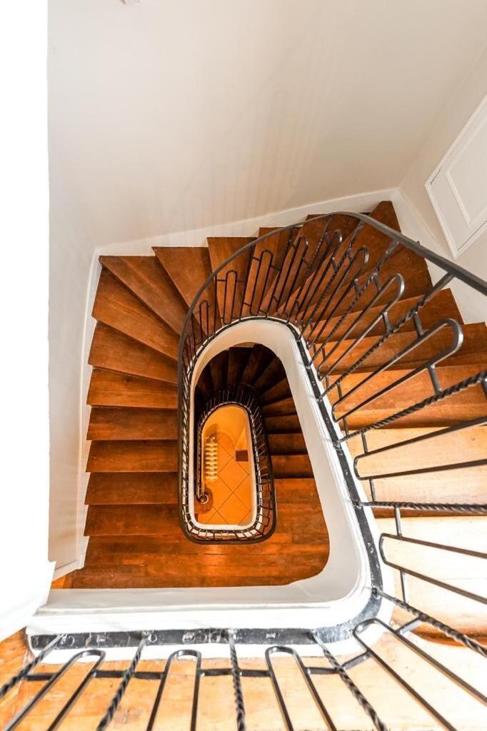 La Ruche - Maison 7 Chambres Et 7 Salles De Bain ฟงแตนโบล ภายนอก รูปภาพ